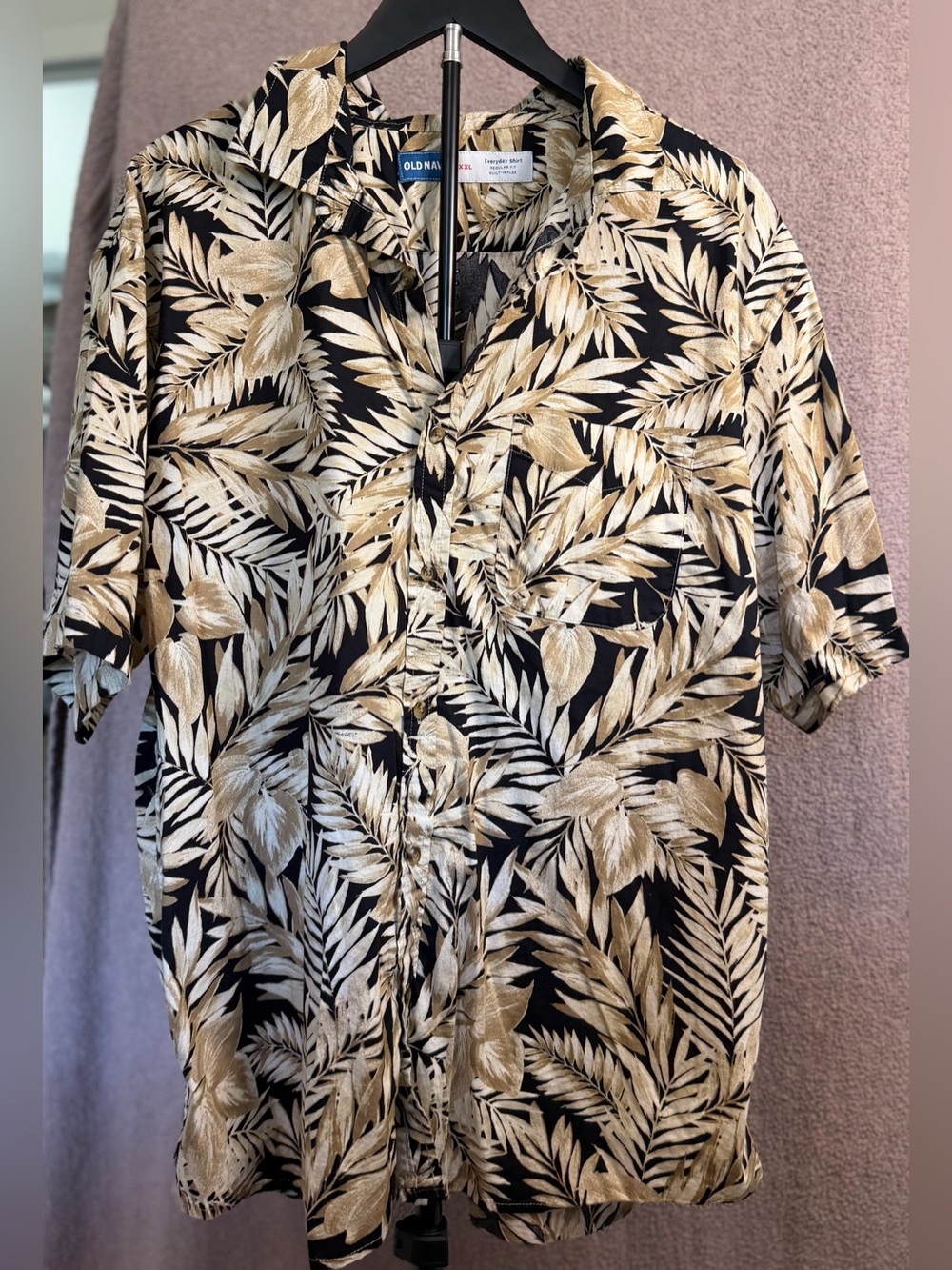 Old Navy Black Short Sleeve Camp Shirt with Beige Leaf Print